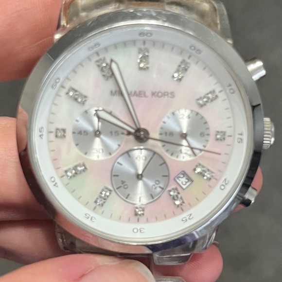 Michael kors watch - Picture 1 of 3